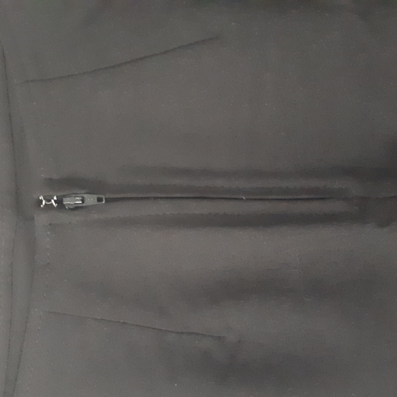 Garage Skirt - Picture 4 of 9